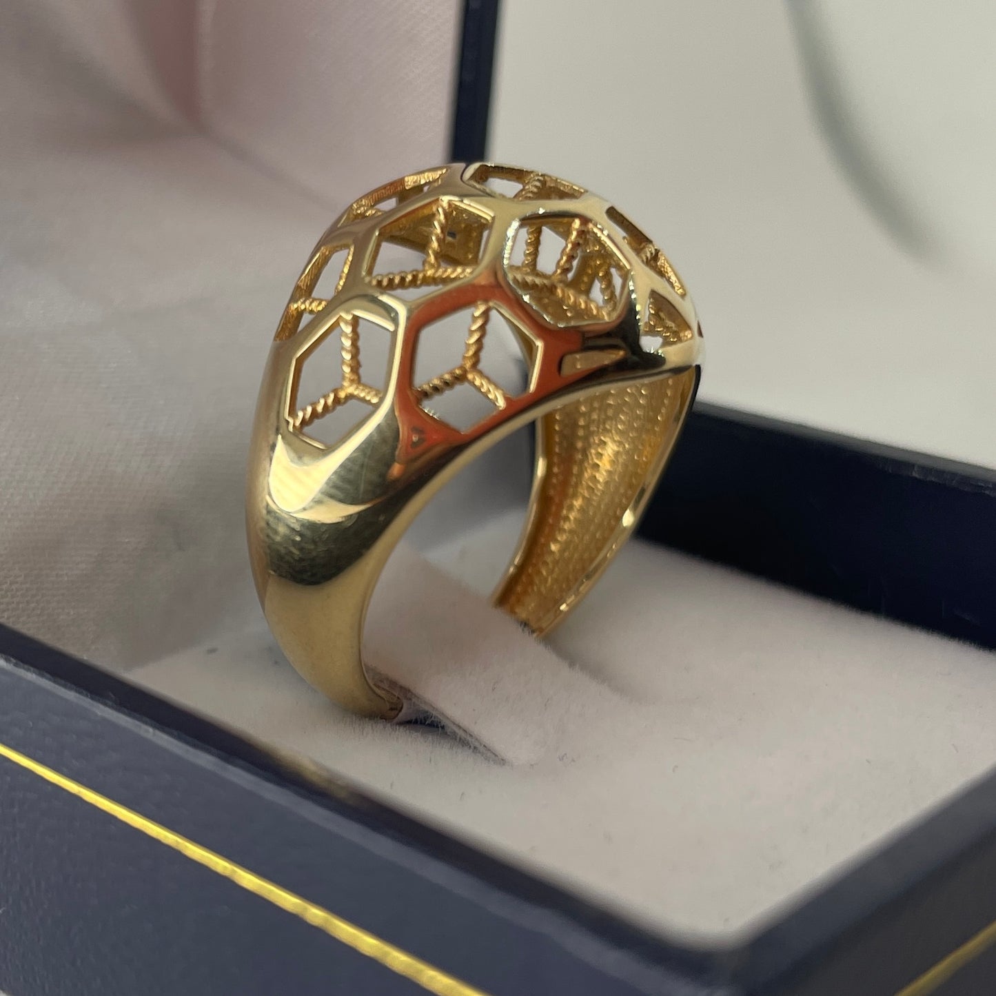 Anillo Ancho en Oro 18k