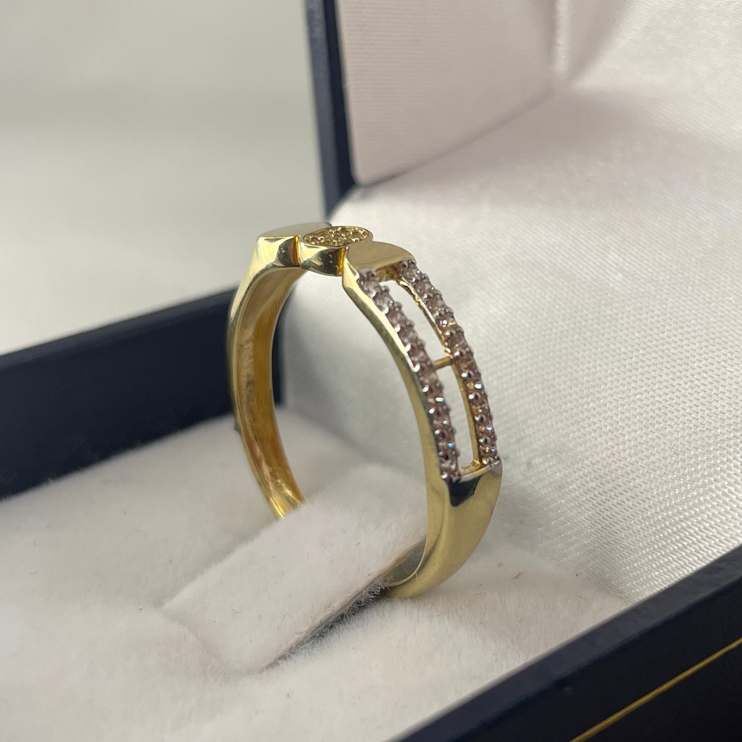 Anillo Casual con circones - Joyería Patagónica