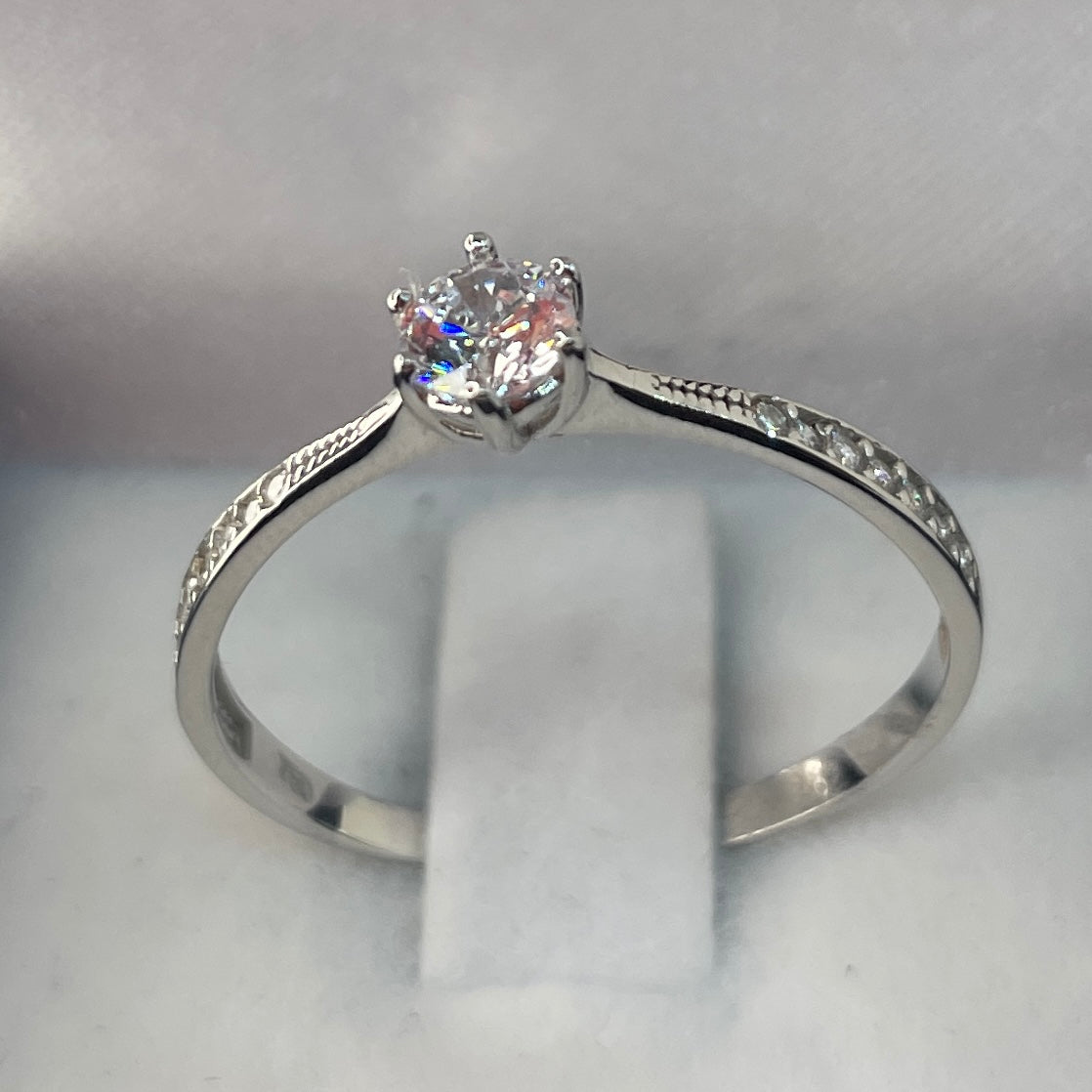 Anillo Solitario Oro Blanco