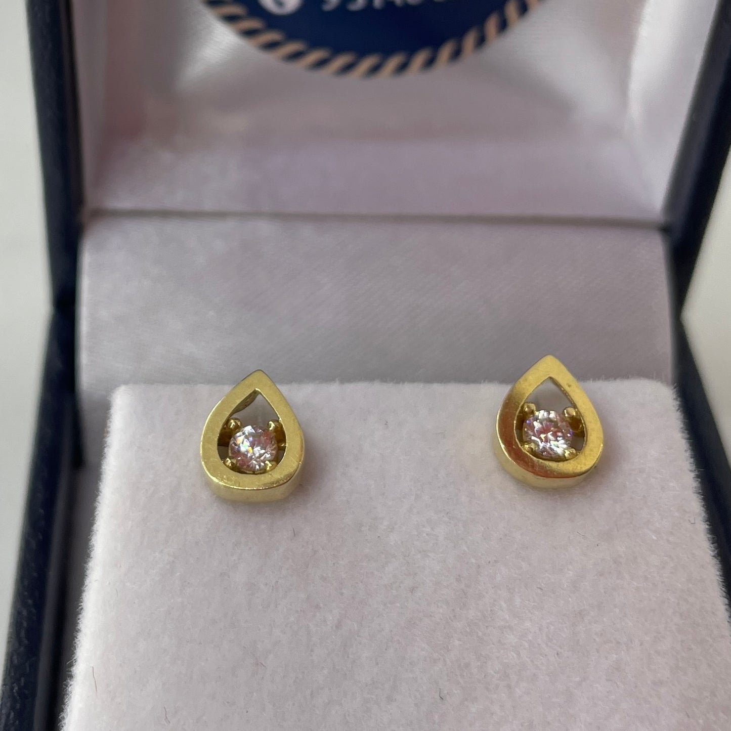 Aros Gota en oro 18k