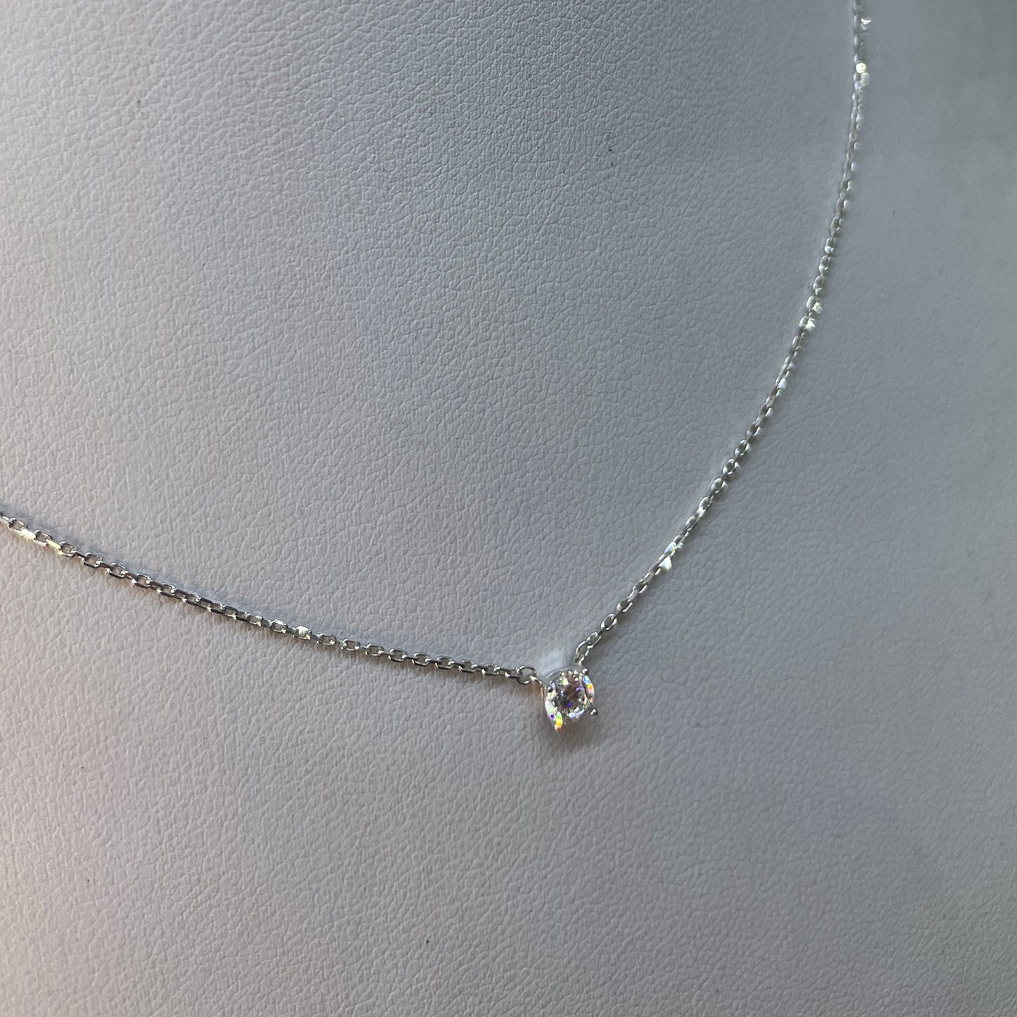 Collar Punto de luz