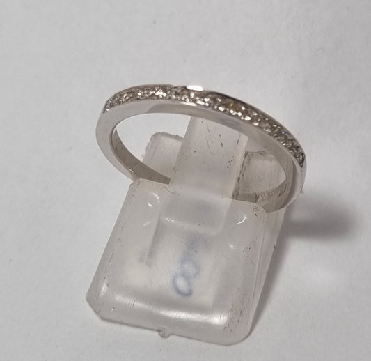Anillo Medio Cintillo en Riel de Brillantes - Joyería Patagónica