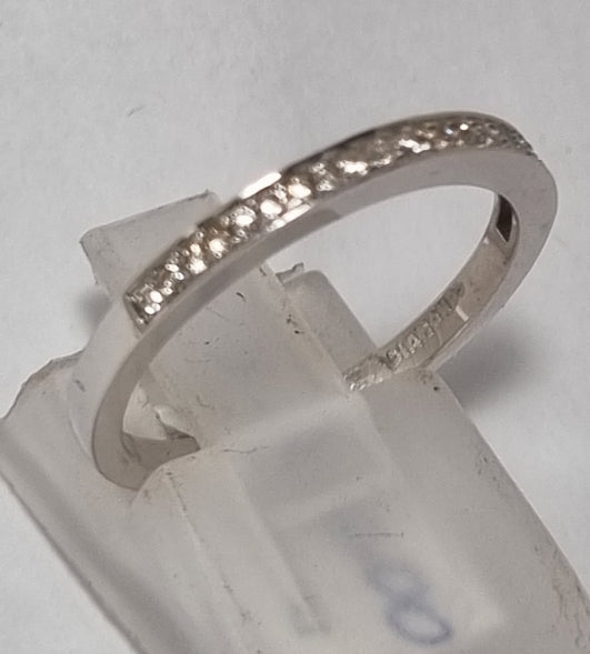Anillo Medio Cintillo en Riel de Brillantes - Joyería Patagónica